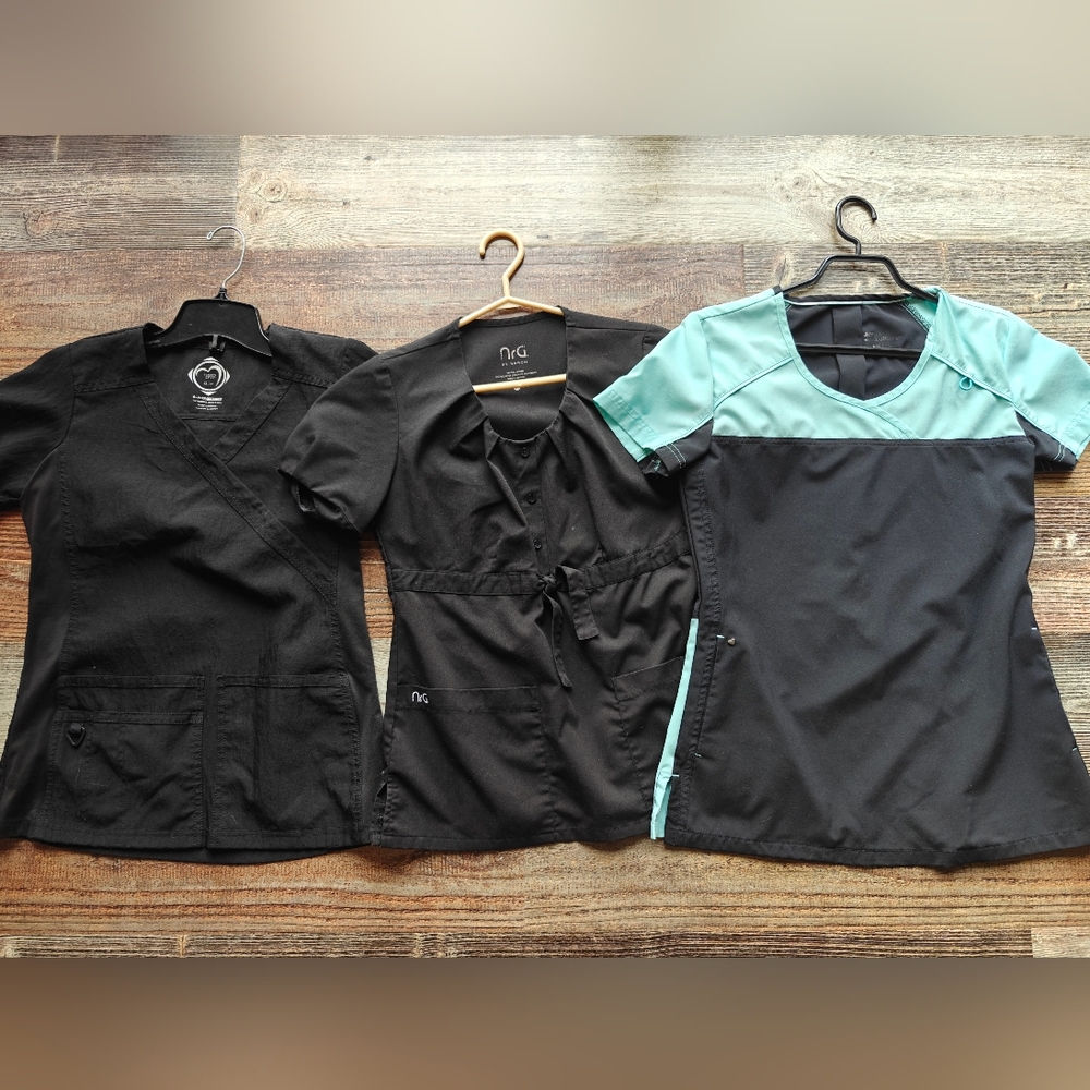 Scrub Tops 3 Sets! XS